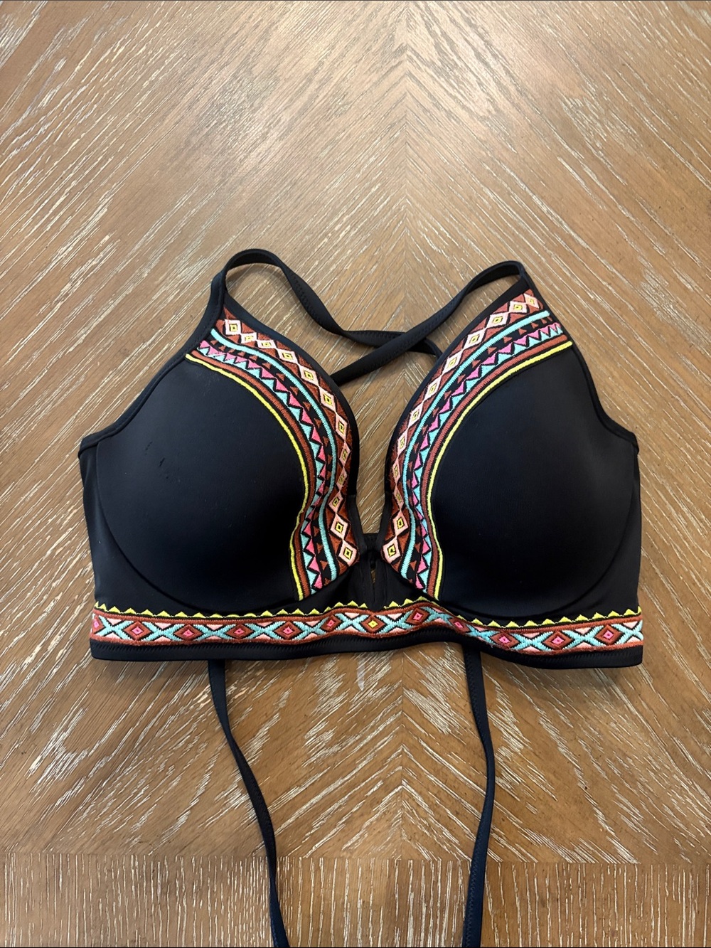 Shade & Shore Women’s Bikini Top w/ Tribal Embroidery (Sz 34D)